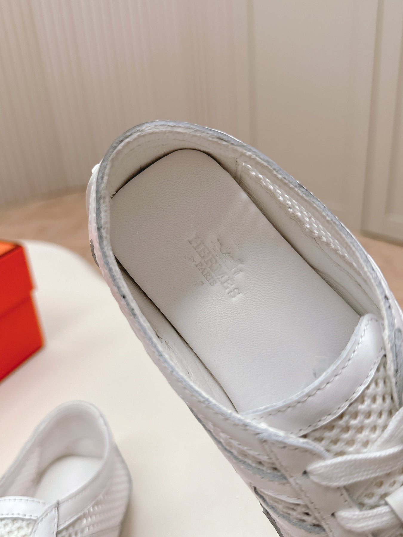 KIGA SNEAKER IN WHITE CROCHET KNIT AND CALFSKIN