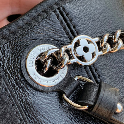 CARRYALL CARGO VIBE BB 26 IN BLACK LAMBSKIN BORWN MONOGRAM TAG