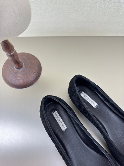 BALLET FLAT IN BLACK INTRECCIATO SUEDE