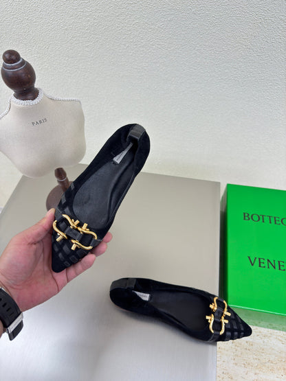 BALLET FLAT IN BLACK SUEDE