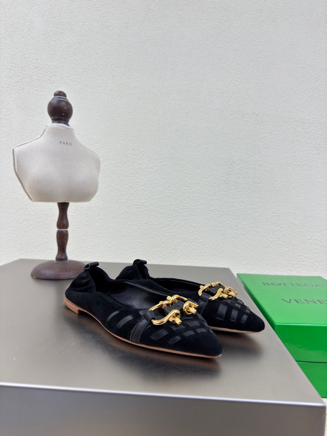 BALLET FLAT IN BLACK SUEDE