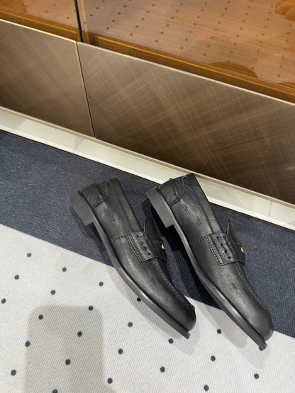 PENNY LOAFERS WITH GOLD COIN IN BLACK CALFSKIN