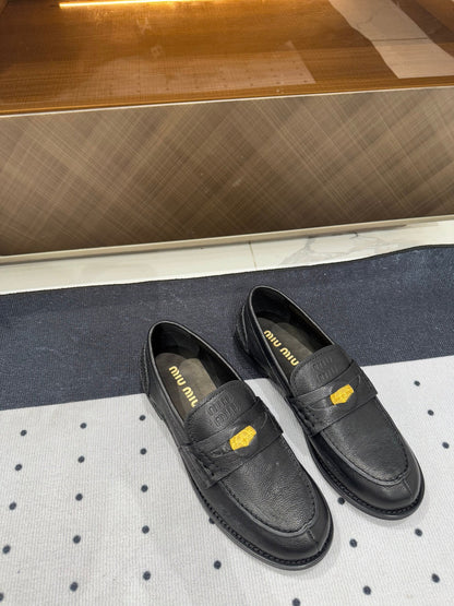 PENNY LOAFERS WITH GOLD COIN IN BLACK CALFSKIN