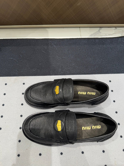 PENNY LOAFERS WITH GOLD COIN IN BLACK CALFSKIN