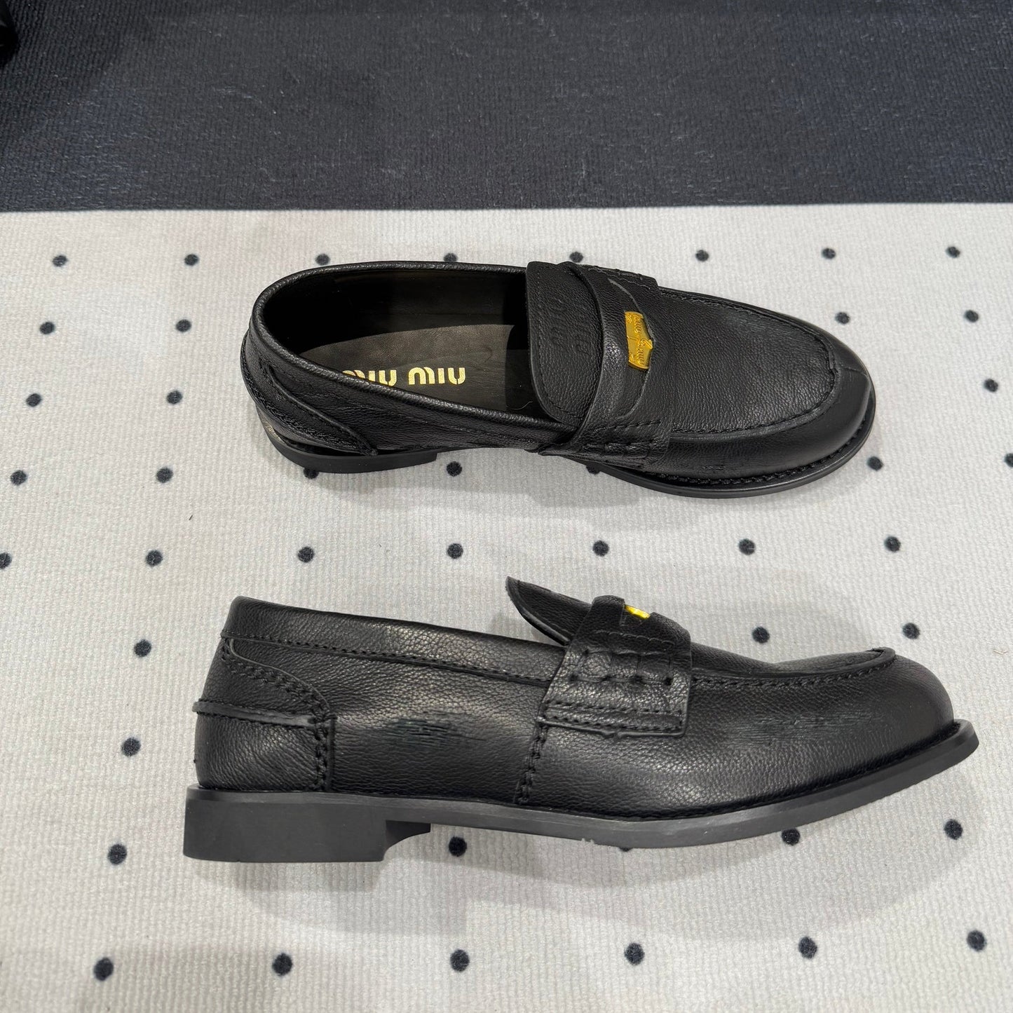 PENNY LOAFERS WITH GOLD COIN IN BLACK CALFSKIN