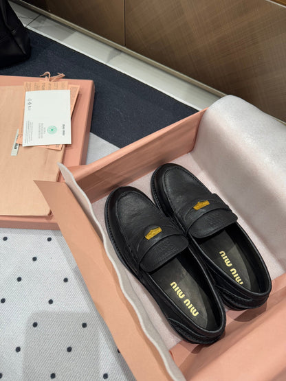 PENNY LOAFERS WITH GOLD COIN IN BLACK CALFSKIN