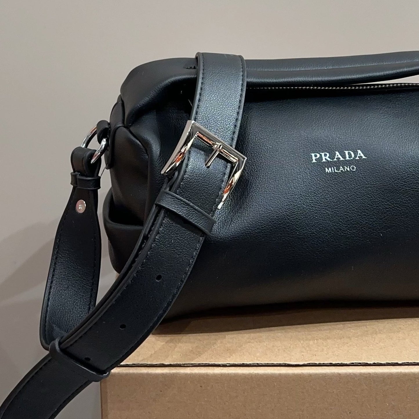 NOLITA CYLINDER BAG 22 IN BLACK SHINY LAMBSKIN