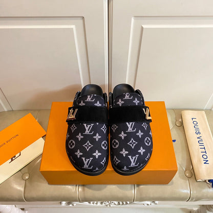 COSY FLAT COMFORT CLOG IN BLACK MONOGRAM FABRIC