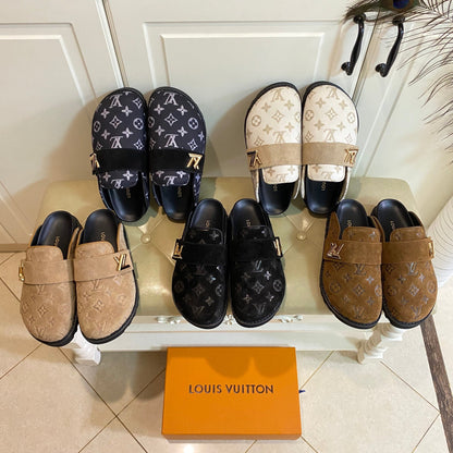 COSY FLAT COMFORT CLOG IN CIDER BROWN EMBOSSED SUEDE