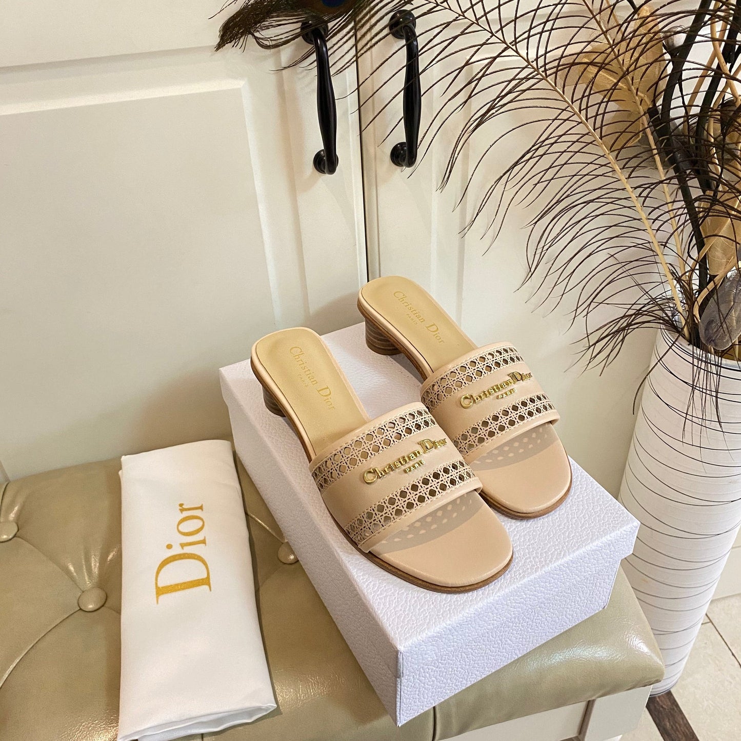 DWAY HEELED SLIDE IN CAMEL BEIGE CALFSKIN WITH GOLD LOGO