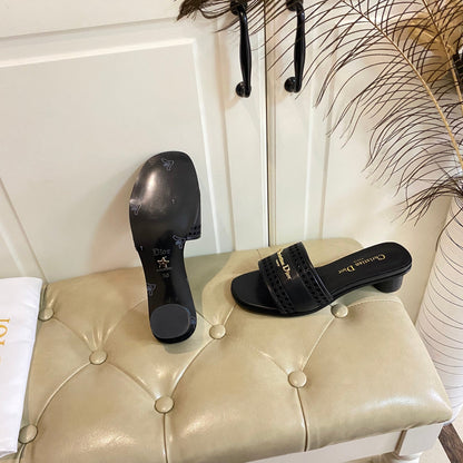 DWAY HEELED SLIDE IN BLACK CALFSKIN WITH GOLD LOGO