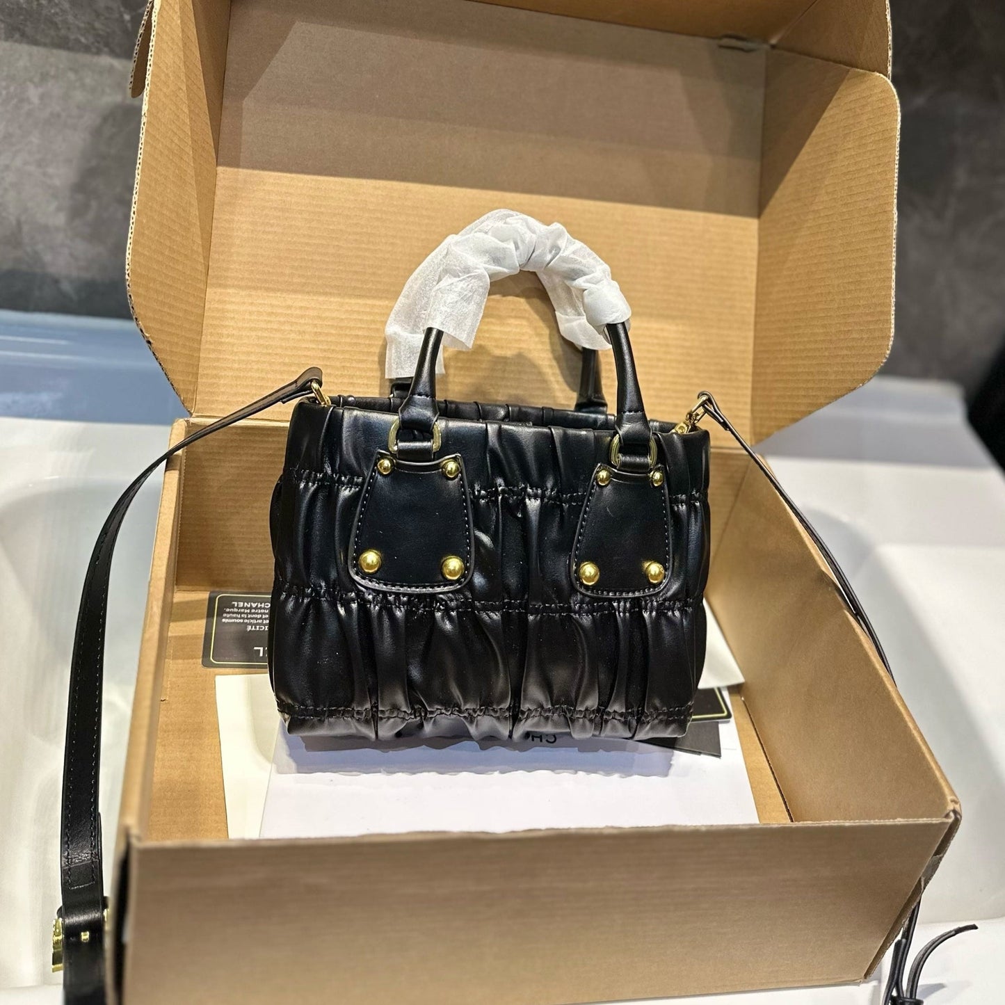 RUCHED TOP HANDLE BAG 19 IN BLACK SAFFIANO LEATHER