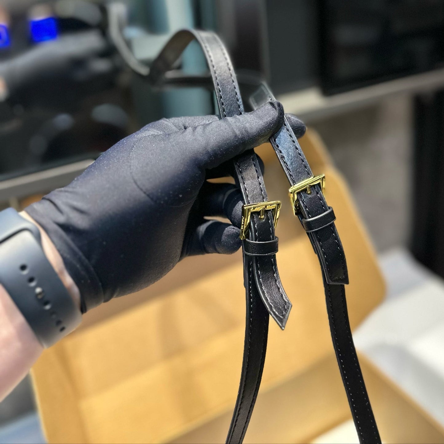 RUCHED TOP HANDLE BAG 19 IN BLACK SAFFIANO LEATHER