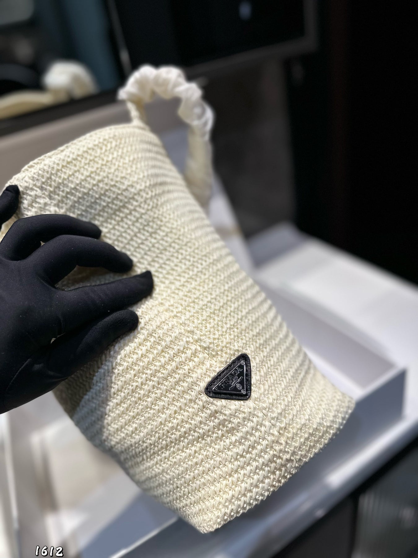 EMBROIDED LOGO TOTE BAG 30 IN WHITE WOVEN RAFFIA