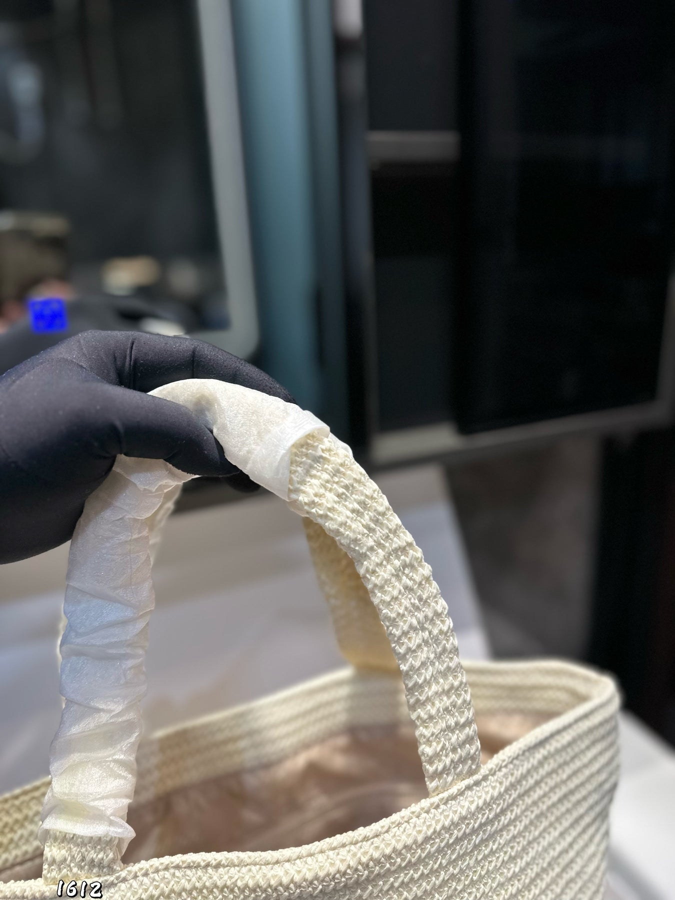 EMBROIDED LOGO TOTE BAG 30 IN WHITE WOVEN RAFFIA