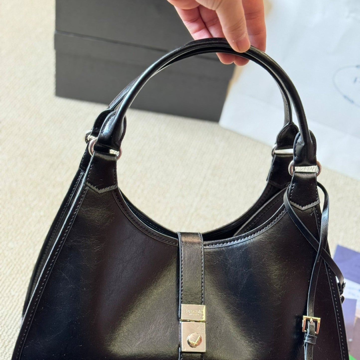 METAL CLASP MINI TOTE BAG 25 IN BLACK SHINY SMOOTH CALFSKIN