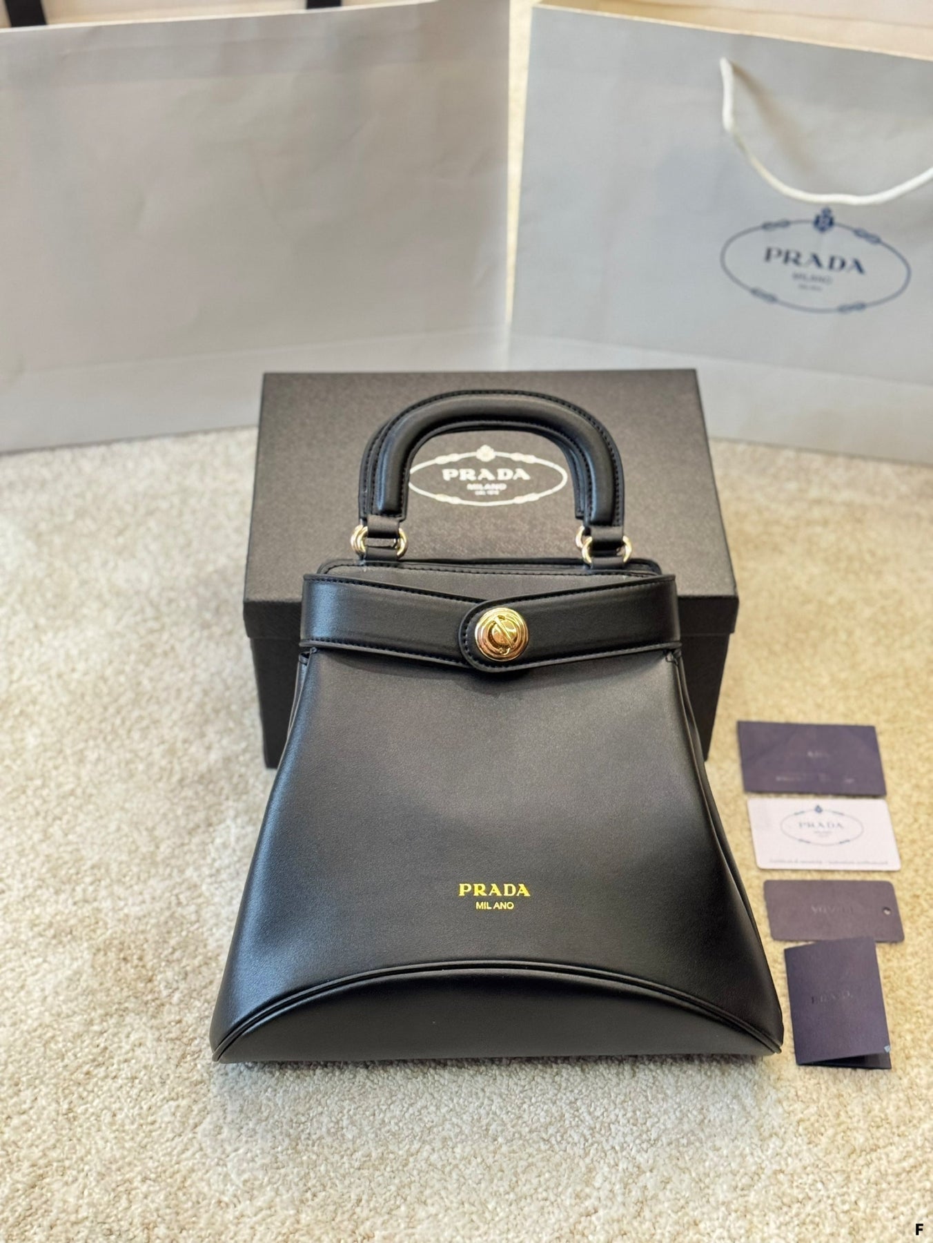 CAREY BAG 45 IN BLACK SMOOTH SHINY CALFSKIN