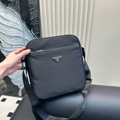 CINI CROSSBODY BAG 27 IN BLACK RE-NYLON WITH STRAP