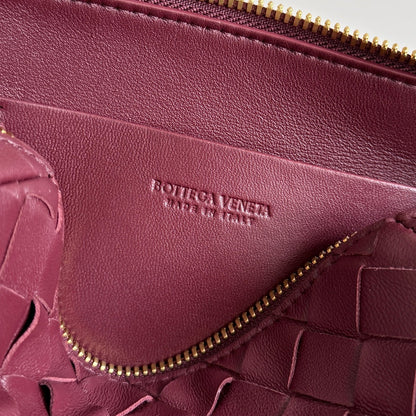 CONCERT POUCH 18.5 IN BURGUNDY LAMBSKIN