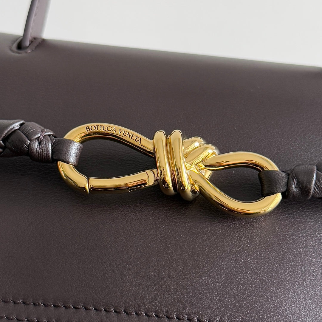 MEDIUM CIAO CIAO 34 IN BROWN CALFSKIN