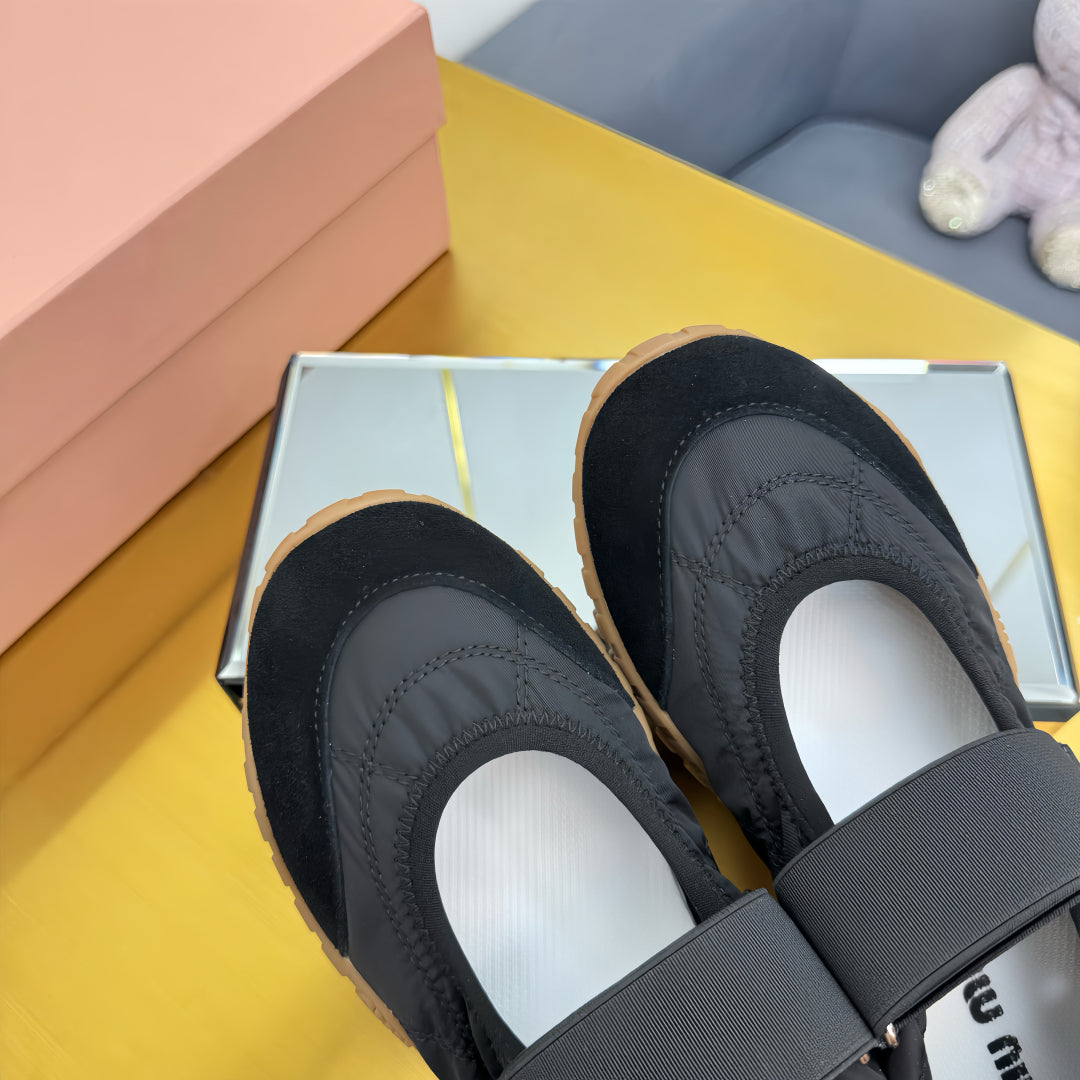 BALLERINAS SHOES IN BLACK TYRE TECHNICAL FABRIC AND SUEDE