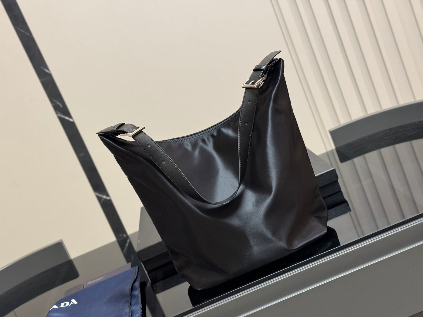 MEDIUM TOTE BAG 31 IN BLACK RE-NYLON WITH CALFSKIN STRAP