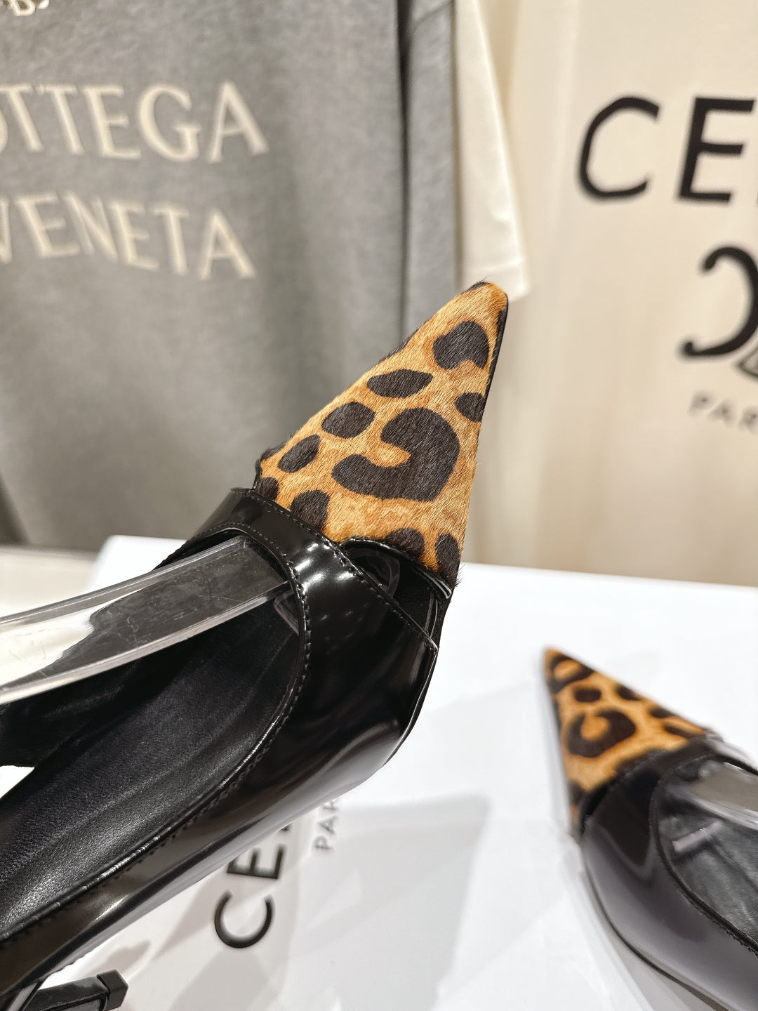 JUDY CAP TOE SLINGBACK 65MM IN BLACK PATENT CALFSKIN AND LEOPARD PRINTED HAIRY CALFSKIN