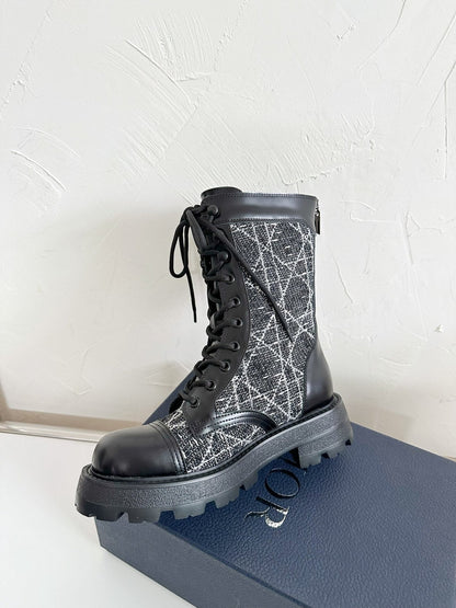 D-UNIT ANKLE BOOT BLACK CALFSKIN WITH CANNAGE TWEED