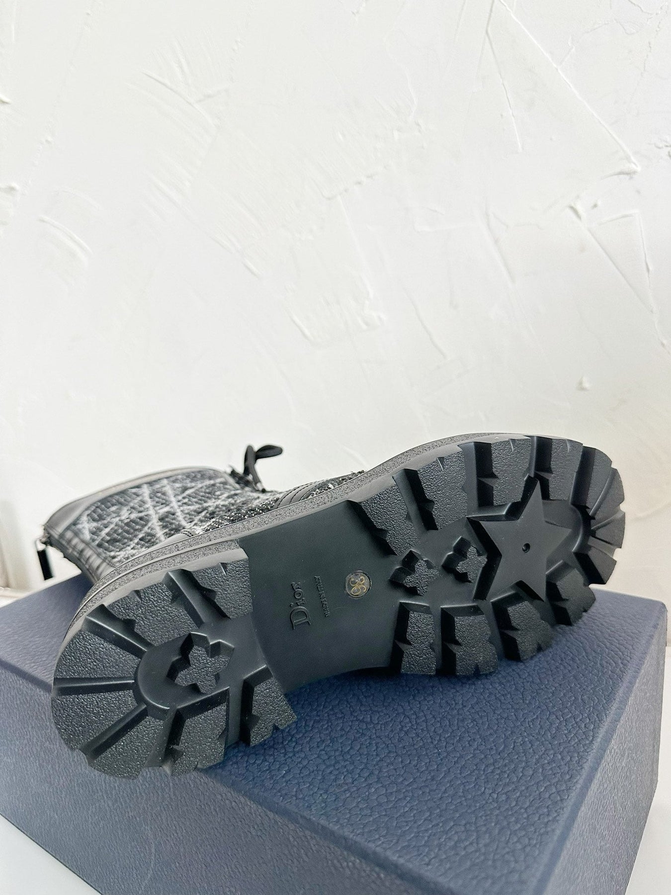 D-UNIT ANKLE BOOT BLACK CALFSKIN WITH CANNAGE TWEED