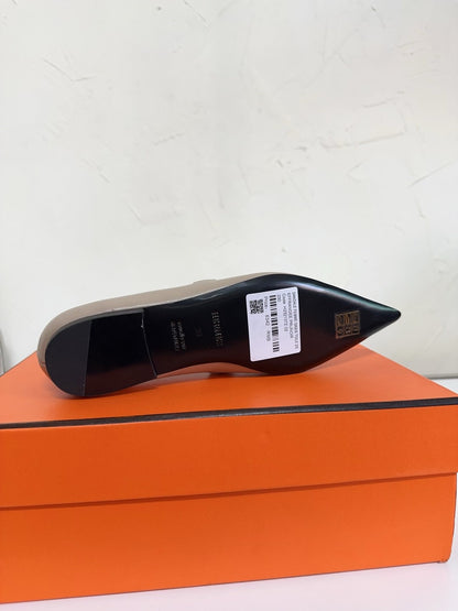 KIARA FLAT PUMP IN KHAKI BROWN CALFSKIN