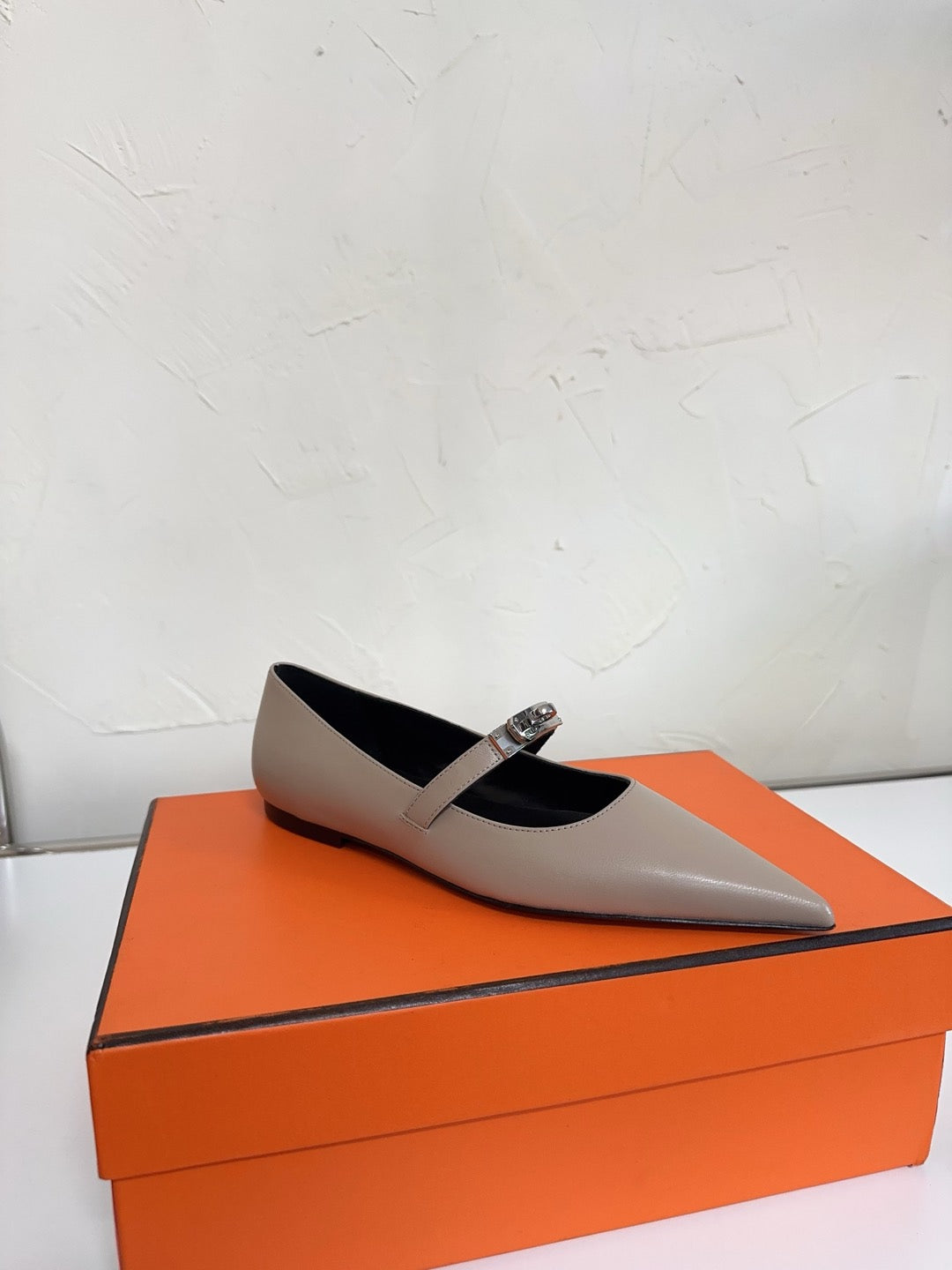 KIARA FLAT PUMP IN KHAKI BROWN CALFSKIN