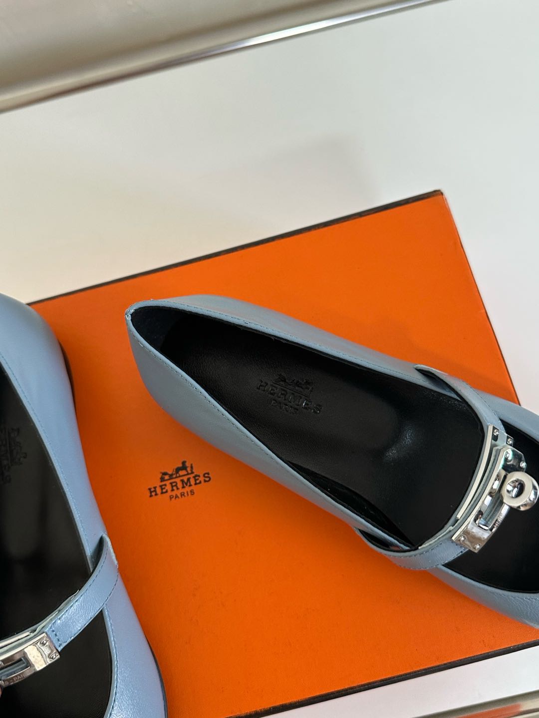 KIARA FLAT PUMP IN CERULEAN BLUE CALFSKIN