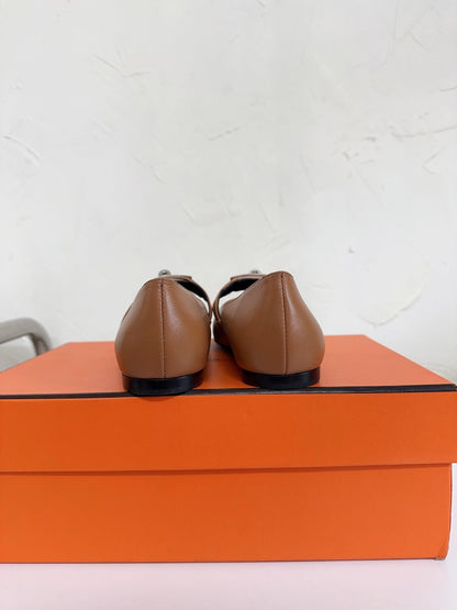 KIARA FLAT PUMP IN SEPIA BROWN CALFSKIN