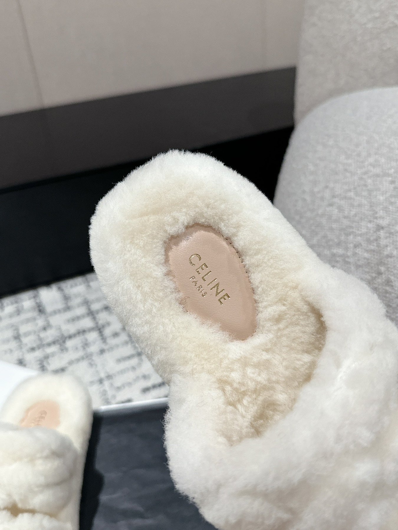 DAD SANDAL MULE IN WHITE SHEARLING