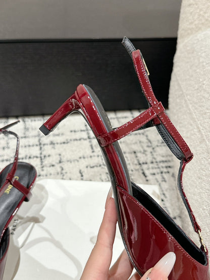 KITTEN T-BAR STRAP PUMP 5 CM IN RUBY RED PATENT CALFSKIN