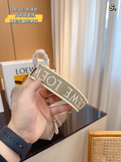 LOE 23 COMPACT HAMMOCK BAG IN SAND SATIN CALFSKIN