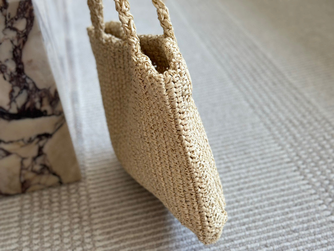 BLACK EMBROIDED LOGO TOTE BAG 30 IN BEIGE WOVEN RAFFIA