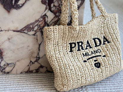 BLACK EMBROIDED LOGO TOTE BAG 30 IN BEIGE WOVEN RAFFIA