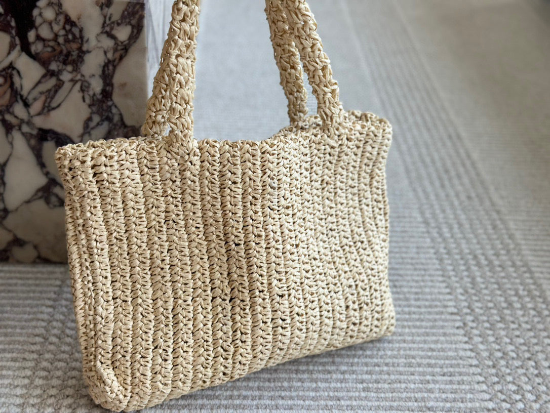 BLACK EMBROIDED LOGO TOTE BAG 30 IN BEIGE WOVEN RAFFIA