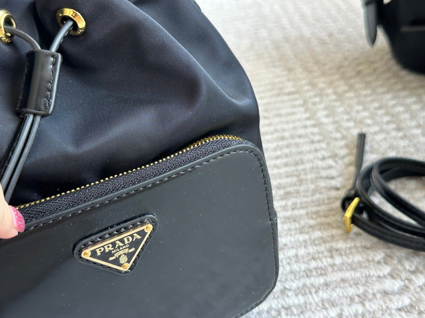 DRAWSTRING HOBO BAG 21 IN BLACK RE-NYLON AND CALFSKIN HANDLE