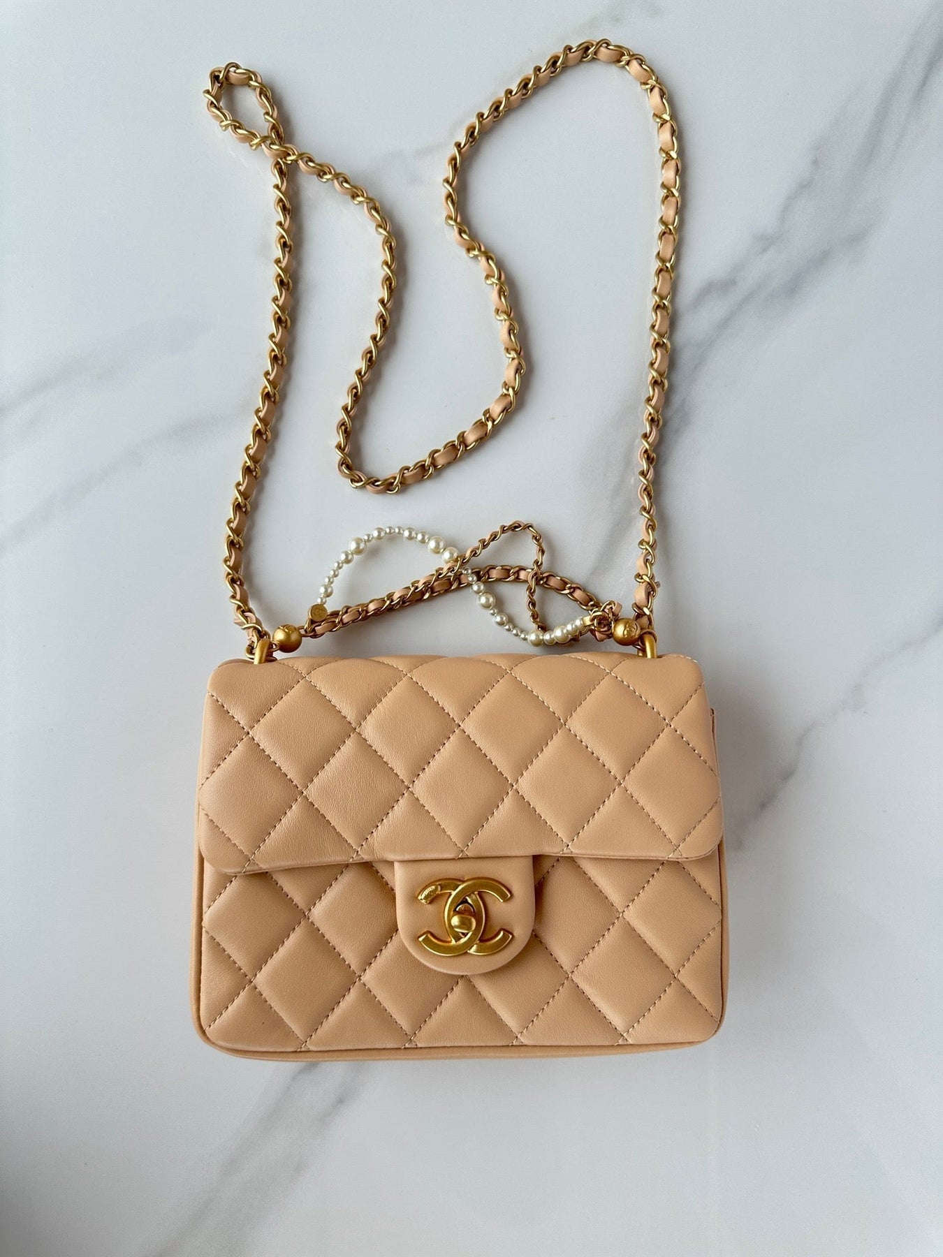 CC SMALL 20 FLAP BAG IN BUFF CREAM CALFSKIN