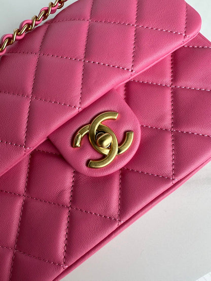 CC SMALL 20 FLAP BAG IN DEEP PINK CALFSKIN