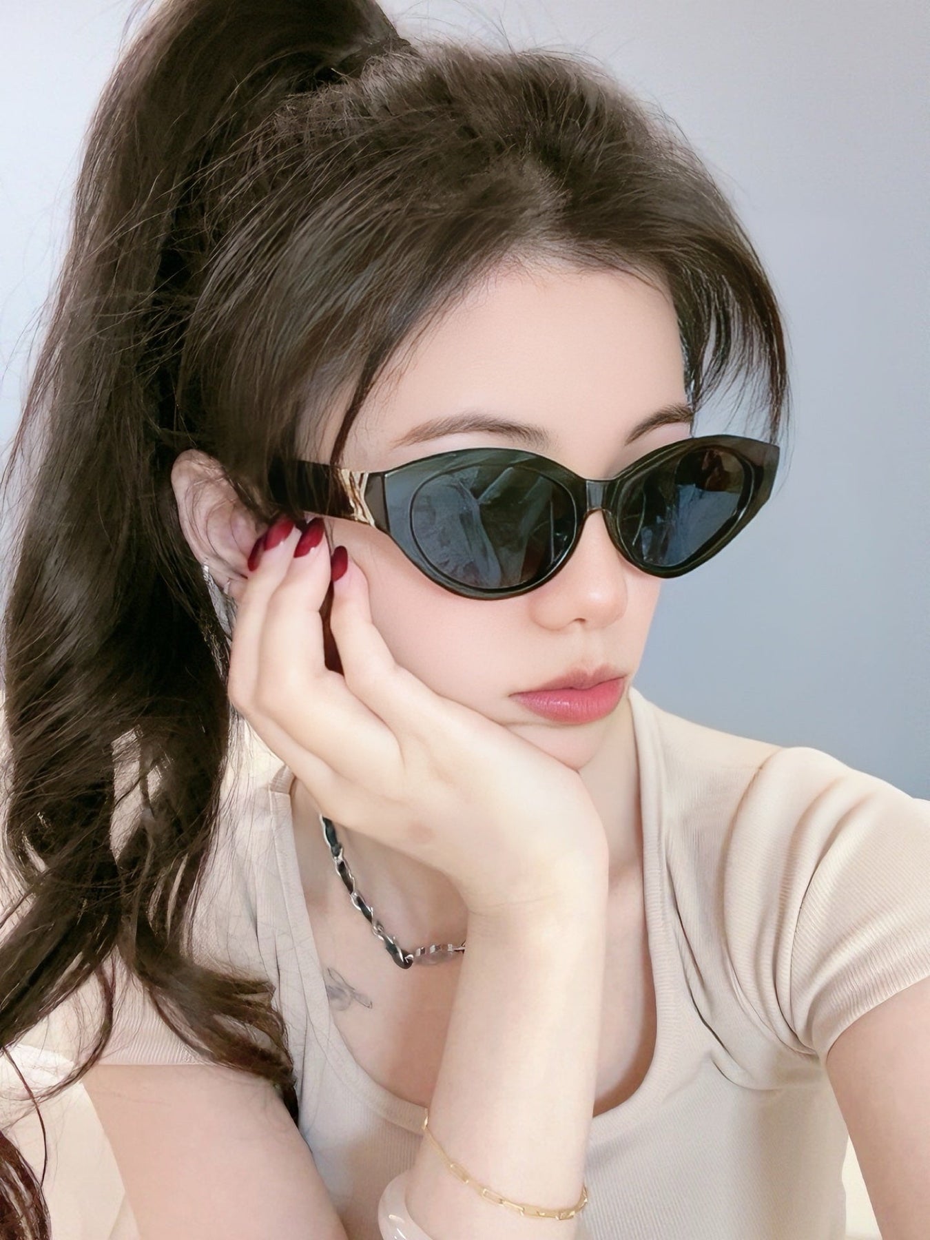 CAT EYE SUNGLASSES L35801 IN BLACK ACETATE