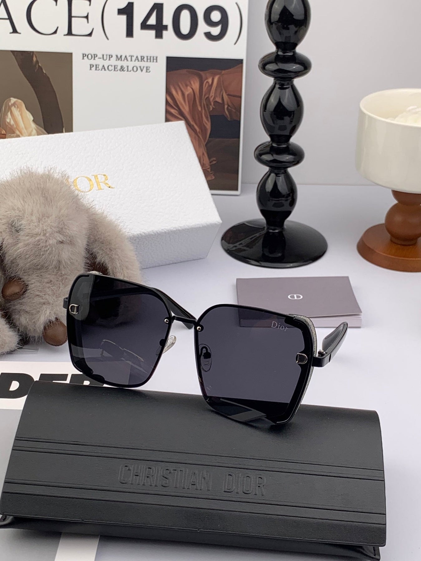 MONTAIGNE SUNGLASS CD9357 IN ACETATE