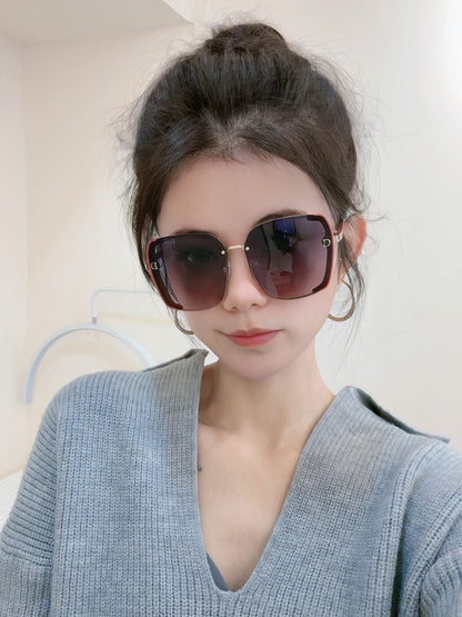 MONTAIGNE SUNGLASS CD9357 IN ACETATE