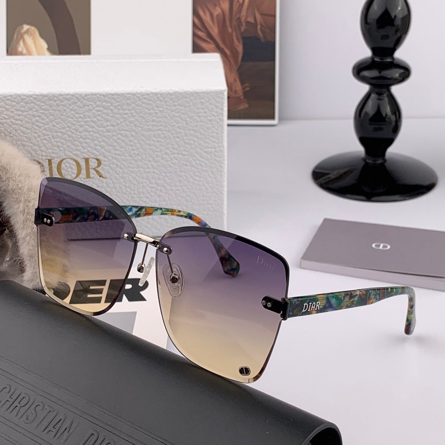 MONTAIGNE SUNGLASS CD6710 IN MULTICOLOR ACETATE