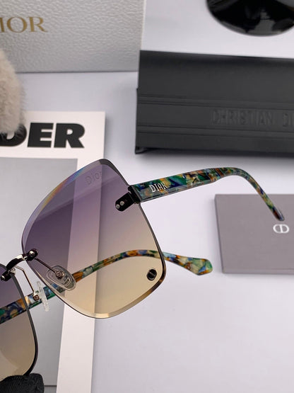 MONTAIGNE SUNGLASS CD6710 IN MULTICOLOR ACETATE