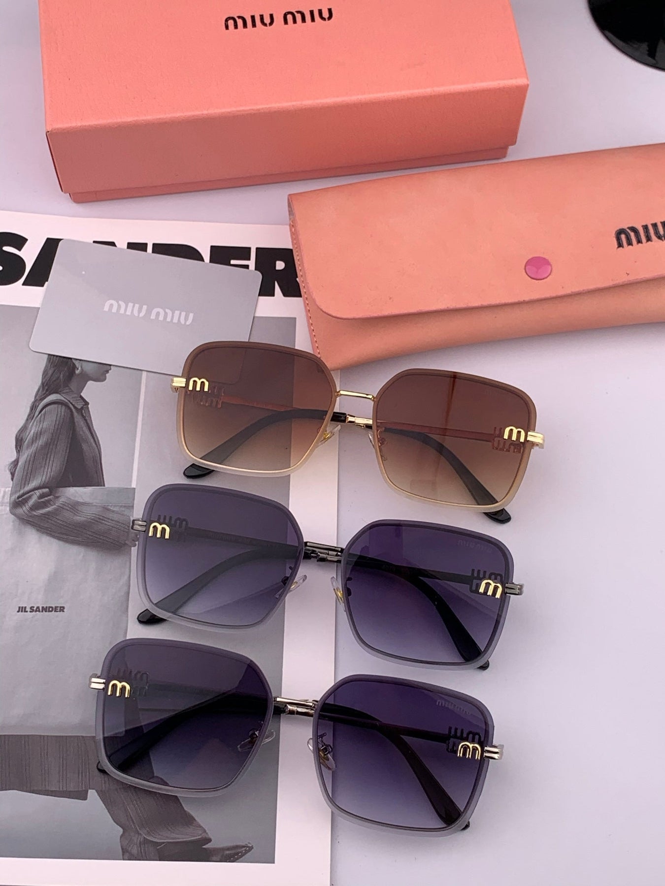 RUNWAY SQUARE SUNGLASSES M9407 IN METAL