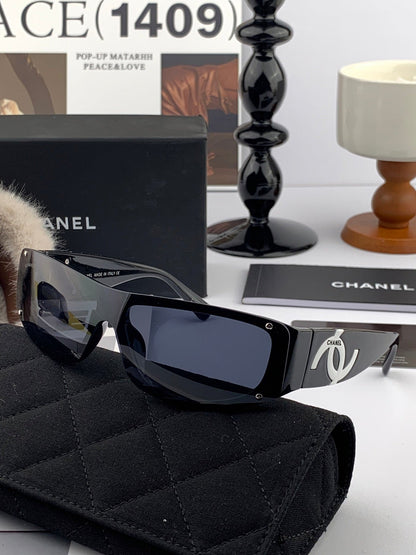 RECTANGULAR SUNGLASSES CH2507 IN ACETATE