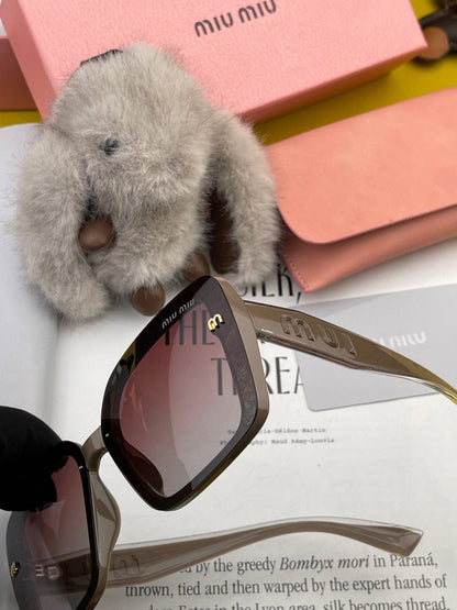 RUNWAY SQUARE SUNGLASSES M5550 IN ACETATE